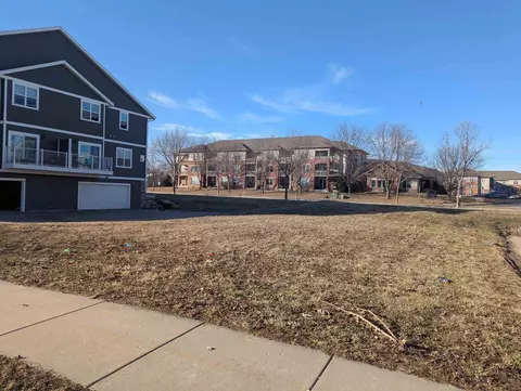 6418 Driscoll Dr, Madison, WI 53718