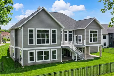 1468 Serenity Ct, Sun Prairie, WI 53590