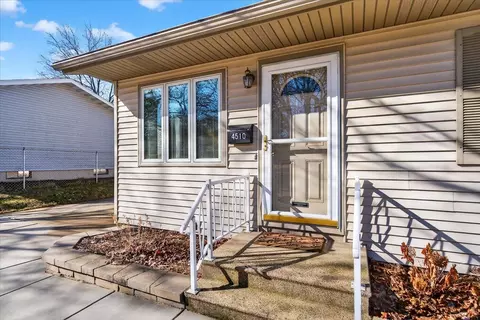 4510 Elgar Ln, Madison, WI 53704
