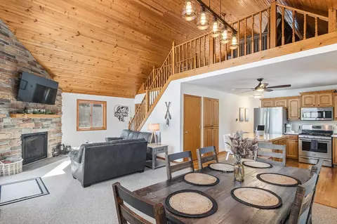 214 S Fern Ln, Oxford, WI 53952