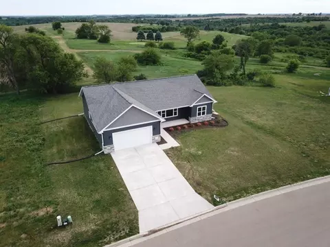 103 Graelyn Cir, Barneveld, WI 53507