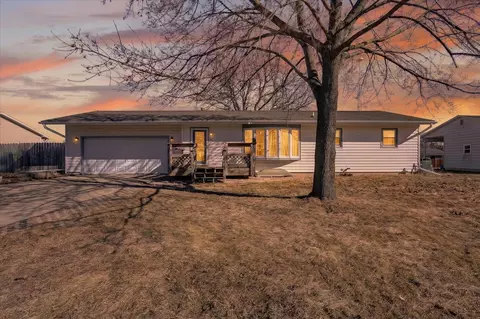 198 Juniper Ave, Brodhead, WI 53520