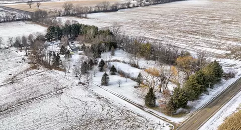 429 State Hwy 138 Rd, Stoughton, WI 53589