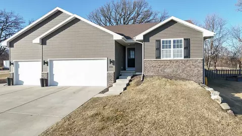 4991 Glacier View Dr, Milton, WI 53563