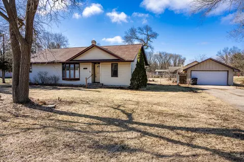 307 John St, Necedah, WI 54646