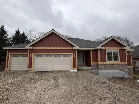 3 Savannah Pkwy, Deerfield, WI 53531