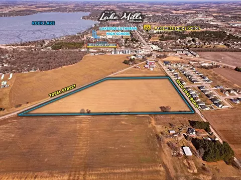 24 65 Ml Acres Topel St, Lake Mills, WI 53551