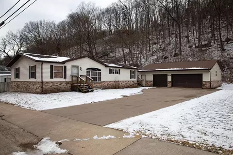 145 S Main St, Potosi, WI 53820