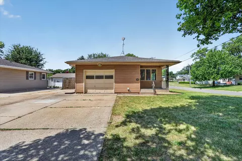1456 Moore St, Beloit, WI 53511