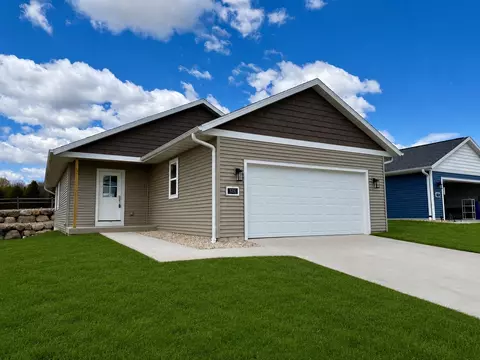1232 Tivoli Cir, Oregon, WI 53575