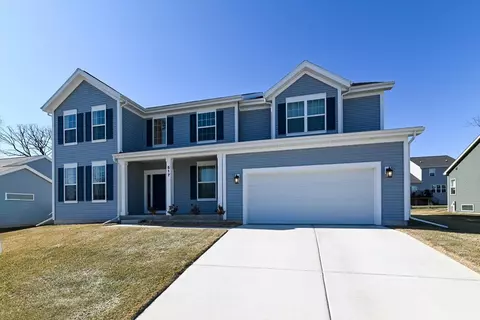 517 Buss Rd, Cottage Grove, WI 53527