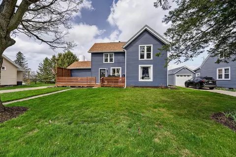 214 E Coates Ave, Monticello, WI 53570