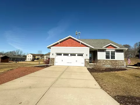 108 Haskall Ct, Mazomanie, WI 53560