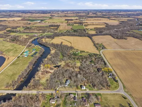 504 County Rd N, Stoughton, WI 53589