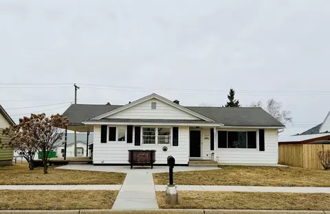 1009 30th Ave, Monroe, WI 53566