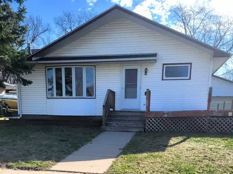 796 Overview Ct, Prairie Du Chien, WI 53821
