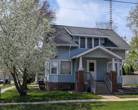 246 S Pine St, Reedsburg, WI 53959