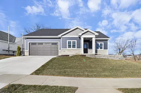 798 Blue Ice Pass, Verona, WI 53593