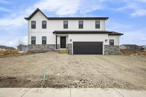 303 Michelle Ln, Cottage Grove, WI 53527