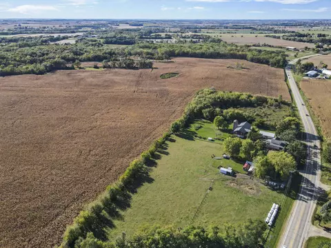 10819 N Highway 14, Brooklyn, WI 53521
