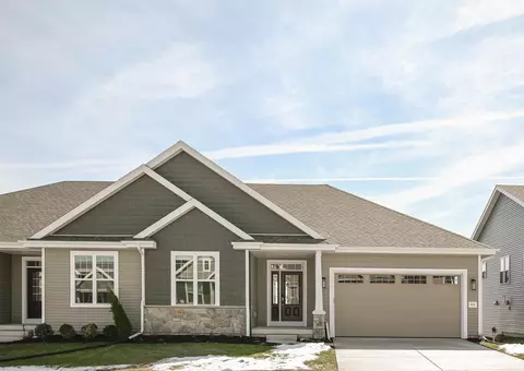 712 Cozy Farm Rd, Waunakee, WI 53597