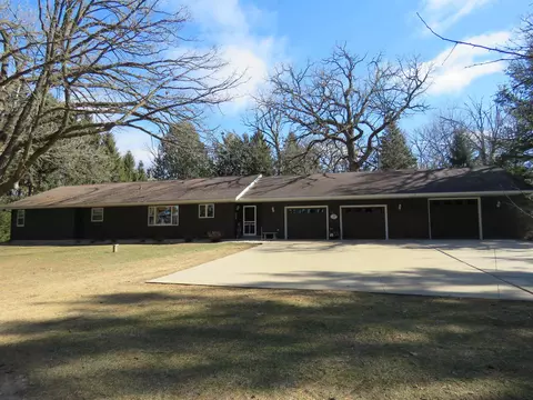 n8582 Pine Road, Beaver Dam, WI 53916