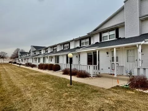 2552 Liberty Ln, Janesville, WI 53545