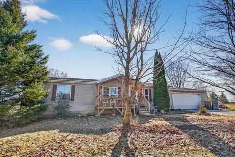 494 Tower Rd, Rio, WI 53960