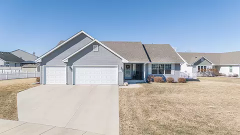 3633 Golden Eagle Ct, Beloit, WI 53511