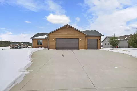 n8551 Lake Cabin Drive, New Lisbon, WI 53950