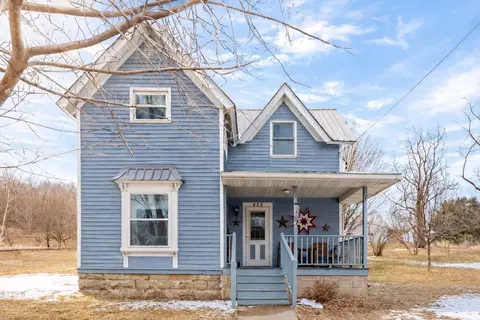 425 Main St, Loganville, WI 53943