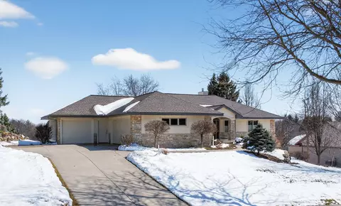 1321 Stratford Ct, Middleton, WI 53562