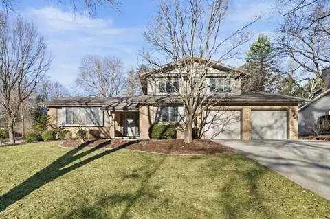302 Acadia Dr, Madison, WI 53717