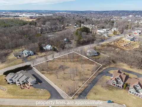 1035 Walnut St, Baraboo, WI 53913