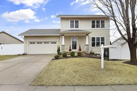 5405 Golden Leaf Trl, Madison, WI 53704