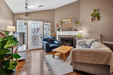 7102 Flagship Dr #7, Madison, WI 53719