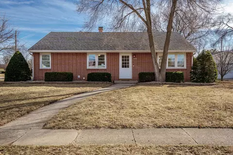 1728 Henderson Ave, Beloit, WI 53511