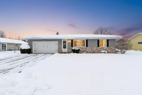 2117 S Arch St, Janesville, WI 53546