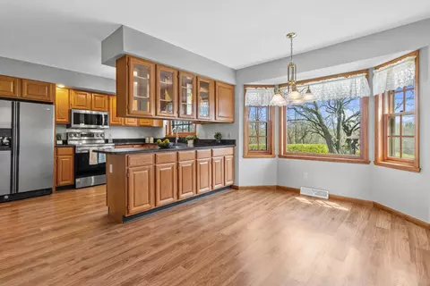 Kitchen - 6237 S Edgewater Dr, Beloit, WI 53511 photo 5 of 5