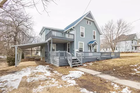 500 S Court St, Platteville, WI 53818