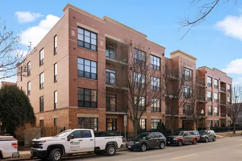 615 W Main St #205, Madison, WI 53703