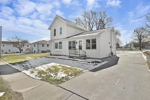 111 W Main St, Dane, WI 53529