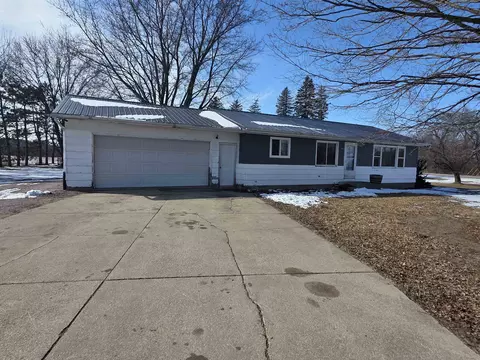 n2125 County Road J, Lyndon Station, WI 53944