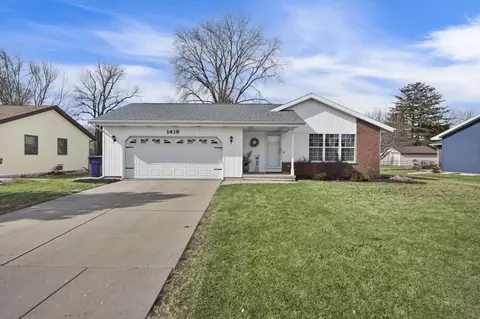 1418 S Walnut St, Janesville, WI 53546