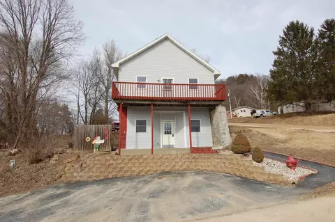22140 Main St, Hillsboro, WI 54634