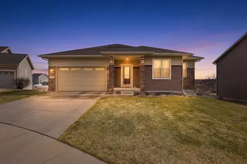 711 Cypress Ct, Sun Prairie, WI 53590