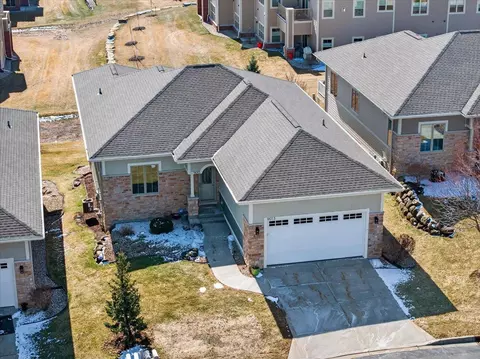 9013 Royal Oaks Cir, Verona, WI 53593