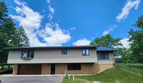 n9134 County Road F, Portage, WI 53901