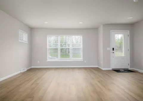 625 Schewe Rd, Middleton, WI 53562 photo 2