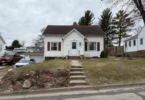 104 W Hill St, Blanchardville, WI 53516
